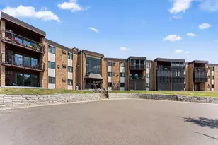 2700 Oxford St N, Roseville, MN 55113 - Photo 1