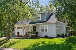 2305 Bayview Pl, Orono, MN 55391 - Photo 2