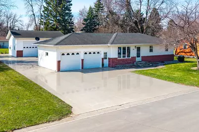 275 Crescent Drive, Breckenridge, MN 56520 - Photo 2