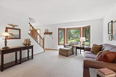 7429 Upper 136th Street W, Apple Valley, MN 55124 - Photo 8