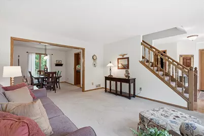 7429 Upper 136th Street W, Apple Valley, MN 55124 - Photo 10