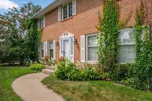 665 Arcadia Dr, Mendota Heights, MN 55118 - Photo 2