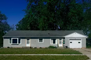 330 S Willow St, Belle Plaine, MN 56011 - Photo 1