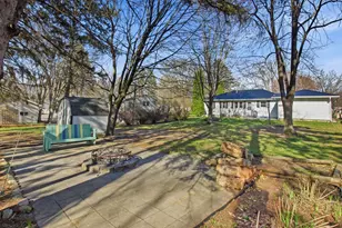 819 N Ramsey Ave, Litchfield, MN 55355 - Photo 2