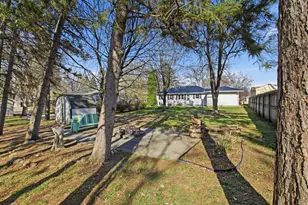 819 N Ramsey Ave, Litchfield, MN 55355 - Photo 22