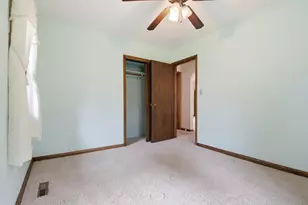 819 N Ramsey Ave, Litchfield, MN 55355 - Photo 16