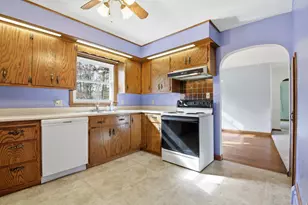 819 N Ramsey Ave, Litchfield, MN 55355 - Photo 10