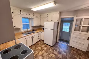 1016 Ella Ave NW, Willmar, MN 56201 - Photo 8