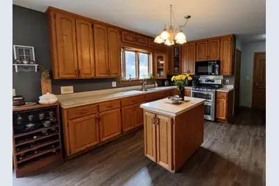 325 S Ash Street, Crookston, MN 56716 - Photo 8
