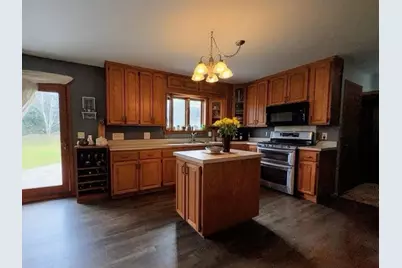 325 S Ash Street, Crookston, MN 56716 - Photo 4