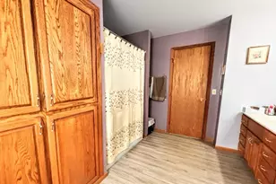 325 S Ash St, Crookston, MN 56716 - Photo 20