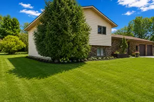 325 S Ash St, Crookston, MN 56716 - Photo 38
