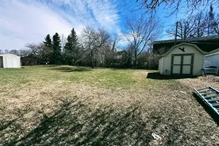 325 S Ash St, Crookston, MN 56716 - Photo 16