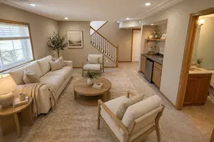 6740 158th St W, Apple Valley, MN 55124 - Photo 10