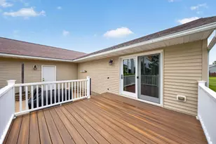 100 Capelle St, Spring Valley, MN 55975 - Photo 8