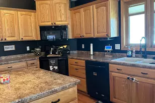 100 Capelle St, Spring Valley, MN 55975 - Photo 4