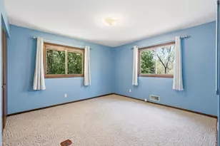 577 White Oak Dr, Hudson, WI 54016 - Photo 8