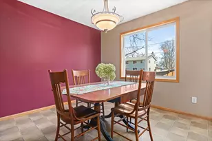 1005 Sibley St, Hastings, MN 55033 - Photo 4