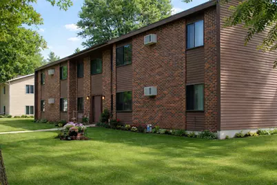 761 S 9th Street #3, Bird Island, MN 55310 - Photo 1