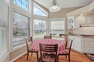 513 Wildflower, Burnsville, MN 55306 - Photo 4