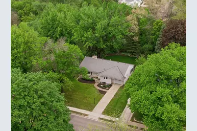3932 W 58th Street, Edina, MN 55424 - Photo 2