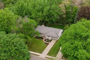 3932 W 58th St, Edina, MN 55424 - Photo 2
