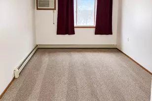 1421 Lake Ave NW, Willmar, MN 56201 - Photo 4