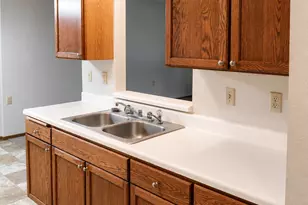 1421 Lake Ave NW, Willmar, MN 56201 - Photo 2