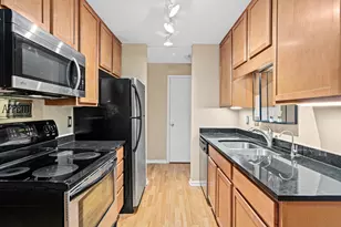 520 Ridgewood Ave, Minneapolis, MN 55403 - Photo 6