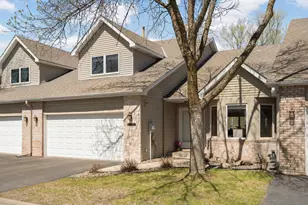 1104 Trenton Cir N, Plymouth, MN 55441 - Photo 2