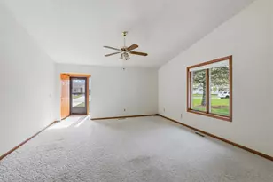 213 Foxborough Ln, Le Sueur, MN 56058 - Photo 8