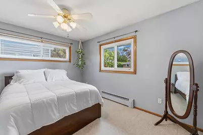 2905 Townview Avenue NE, Saint Anthony, MN 55418 - Photo 14