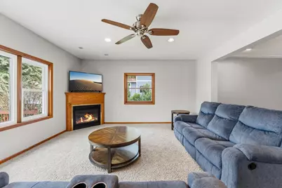 2905 Townview Avenue NE, Saint Anthony, MN 55418 - Photo 12