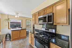2905 Townview Ave NE, Saint Anthony, MN 55418 - Photo 6