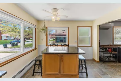 2905 Townview Avenue NE, Saint Anthony, MN 55418 - Photo 8