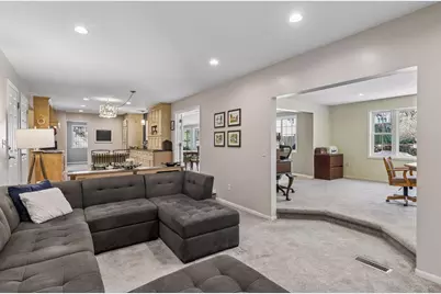 1212 Balsam Trail E, Eagan, MN 55123 - Photo 10