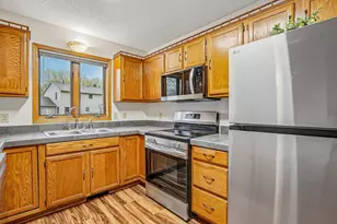 7877 18th St N, Oakdale, MN 55128 - Photo 18