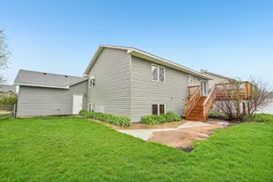 7877 18th St N, Oakdale, MN 55128 - Photo 44