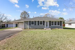 2924 116th Ave NW, Coon Rapids, MN 55433 - Photo 2