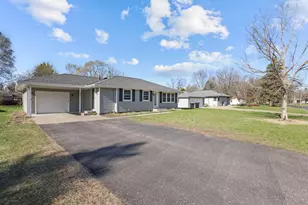 2924 116th Ave NW, Coon Rapids, MN 55433 - Photo 4