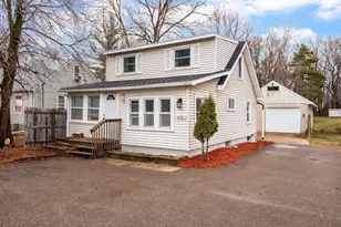 1255 County Rd C E, Maplewood, MN 55109 - Photo 2