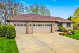 1230 Eagle Ridge Trail, Stillwater, MN 55082 - Photo 2