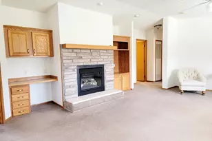 43295 Round Lake Dr, Ottertail, MN 56571 - Photo 10
