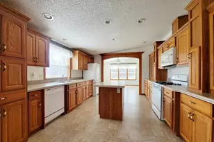 43295 Round Lake Dr, Ottertail, MN 56571 - Photo 6