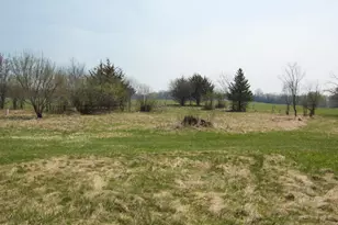 621 Lyman Blvd, Chaska, MN 55318 - Photo 2