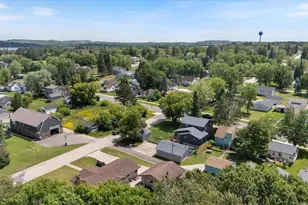 602 8th St NW, Chisholm, MN 55719 - Photo 6