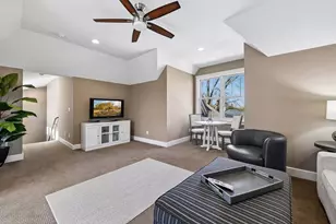 154 Babcock Ln, Wayzata, MN 55391 - Photo 62