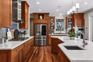 154 Babcock Ln, Wayzata, MN 55391 - Photo 20