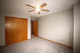 8426 Copperfield Way, Inver Grove Heights, MN 55076 - Photo 12