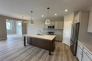 17714 Everest Ave, Lakeville, MN 55044 - Photo 6
